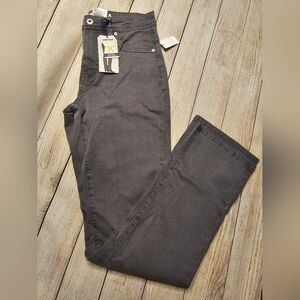 Santana jeans 8 x 32 straight leg (b1)